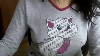 Homemade Video Of A Charming Turkish Cam Model