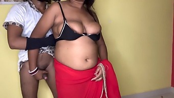 Curvy Indian Beauty Kamvali Bay In Action