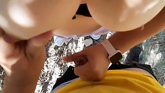 Flashing Cougar With Big Natural Tits Gets Oral Pleasure In The Wild