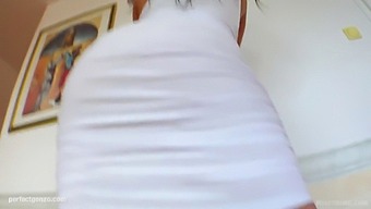 Afrodite, A Mature Woman, Experiences Intense Pleasure In This Milf Thing Video